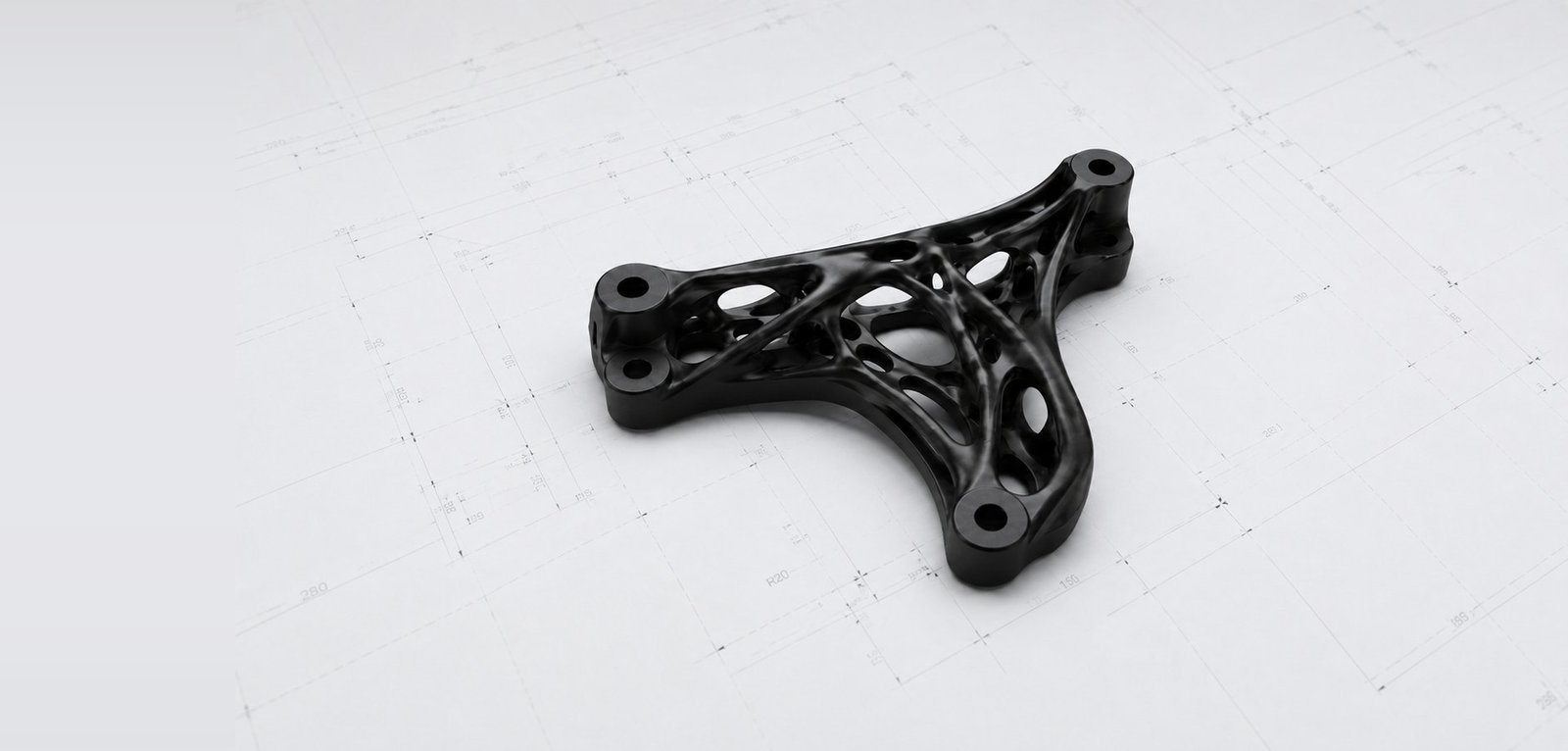 Topologieoptimiertes Bauteil aus PA-CF – 3D Druck Stuttgart